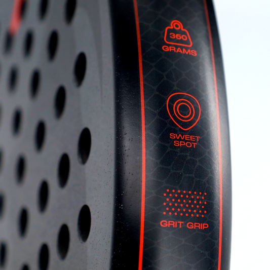 Kobura APex Pro 3K close up of the padel racket side with sweet spot icon